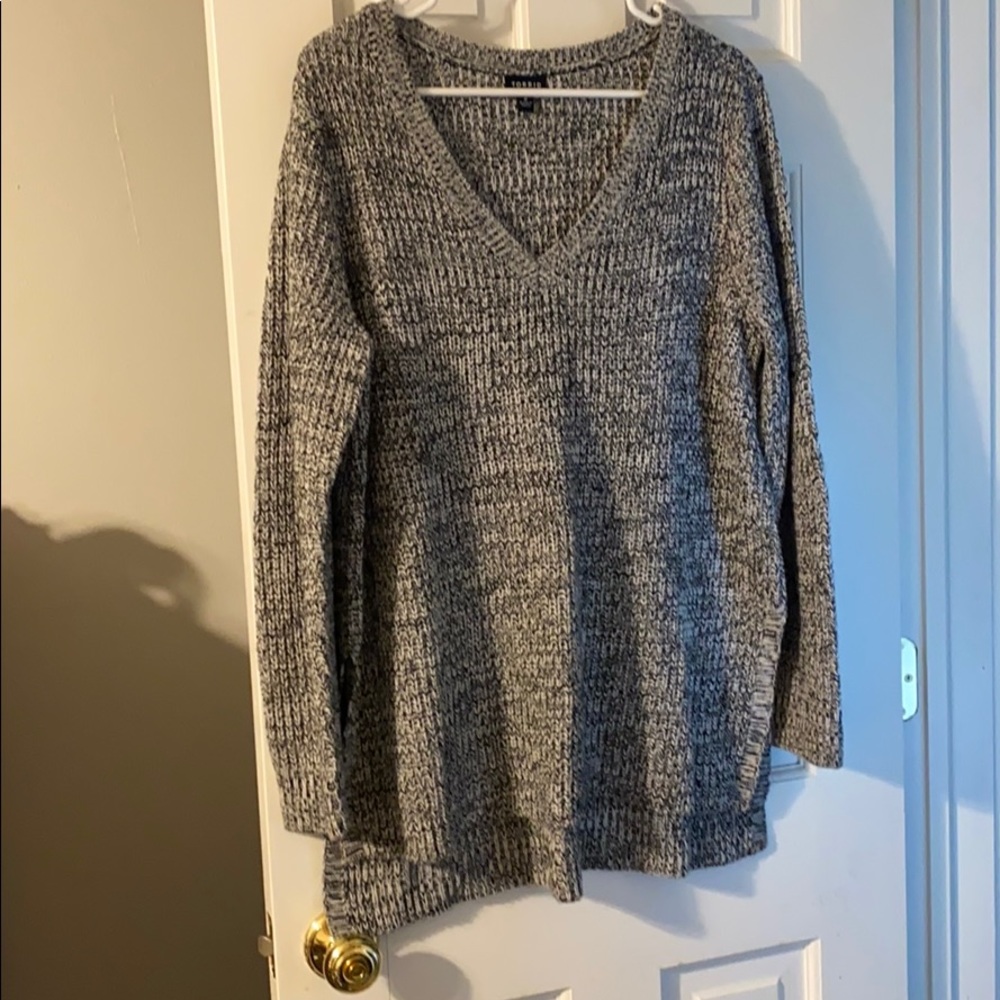 Crew neck sweater
